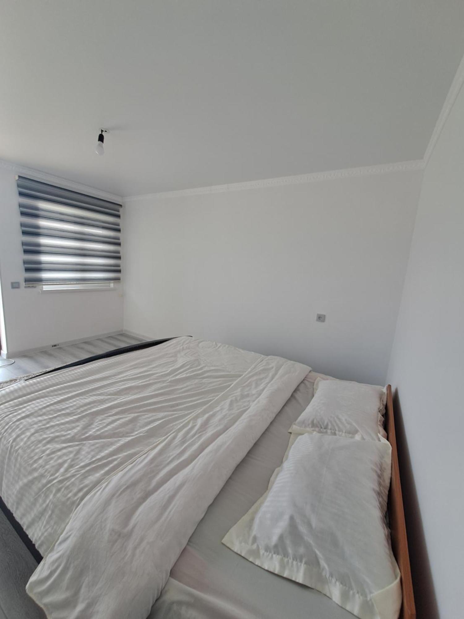 "Ailun" Guest House Tong Buitenkant foto
